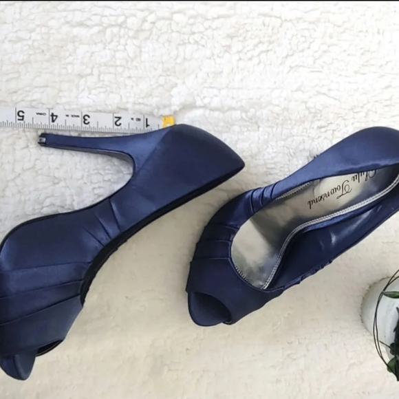 NEW Lulu Townsend indigo 4in heels shoes size 7 - Picture 4 of 9
